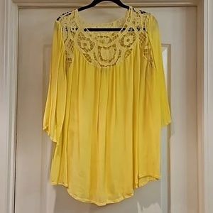 Women's  Yellow Blouse 14W
